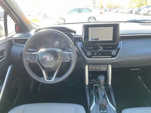 Used 2025 Toyota Corolla Cross AWD Hybrid image 23