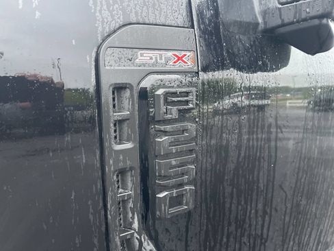 Used 2025 Ford F250 XL w/ STX Appearance Package AWD/4WD image 12