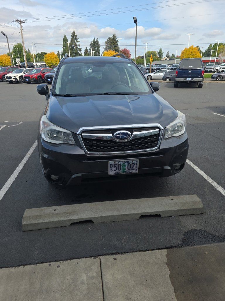Used 2014 Subaru Forester 2.5i Touring AWD/4WD image 2