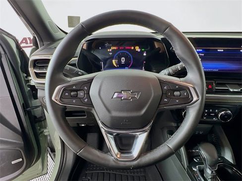 Used 2025 Chevrolet TrailBlazer ACTIV w/ Convenience Package image 12