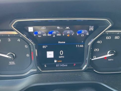 Used 2021 GMC Yukon Denali w/ Denali Ultimate Package AWD/4WD image 8