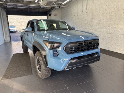 New 2026 Toyota Tacoma TRD Off-Road image 2