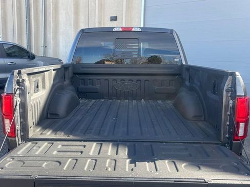 Used 2018 Ford F150 Lariat image 16