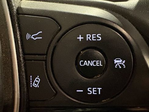 Used 2024 Toyota Venza Limited AWD/4WD image 14