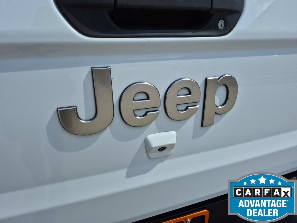 Used 2023 Jeep Gladiator Overland AWD/4WD image 35
