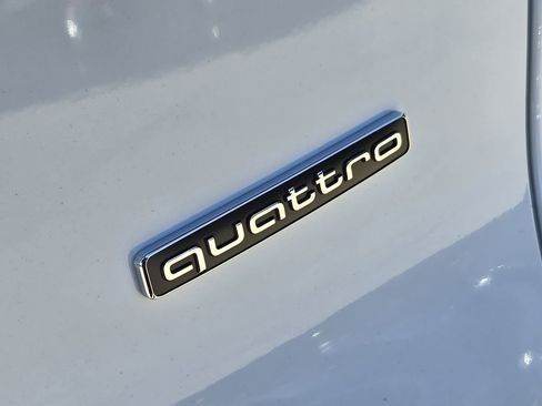 New 2025 Audi Q5 Prestige image 14