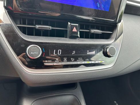 Used 2023 Toyota Corolla LE image 25