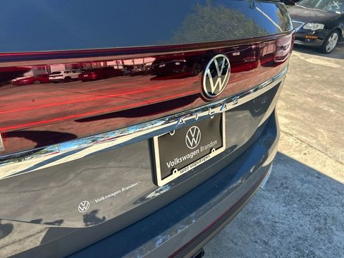 New 2026 Volkswagen Atlas SE image 30