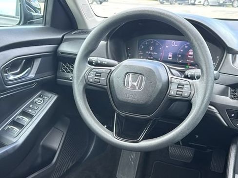 Used 2023 Honda Accord EX image 25