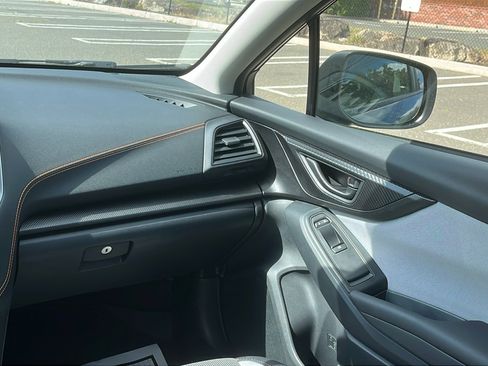 Used 2021 Subaru Crosstrek 2.0i Premium w/ Moonroof Package image 25