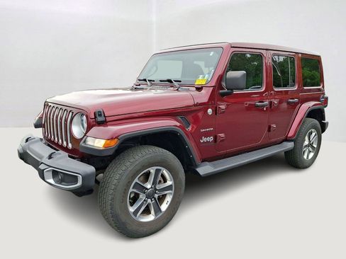 Used 2021 Jeep Wrangler Unlimited Sahara AWD/4WD image 3