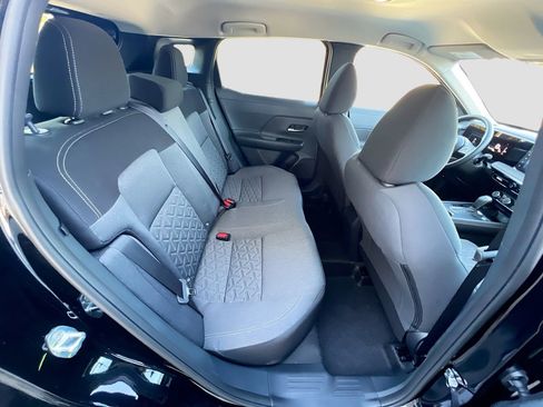 New 2025 Nissan Kicks SV image 25