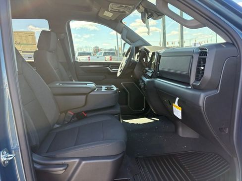 New 2026 Chevrolet Silverado 3500 LT image 17