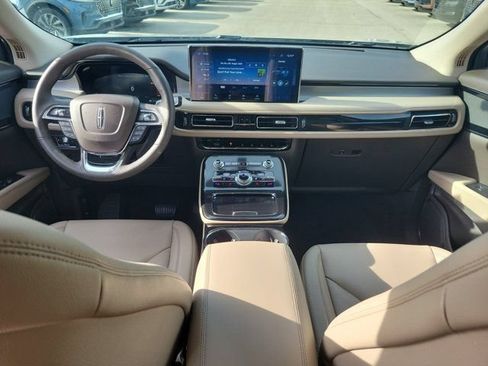 Certified 2022 Lincoln Nautilus FWD image 18