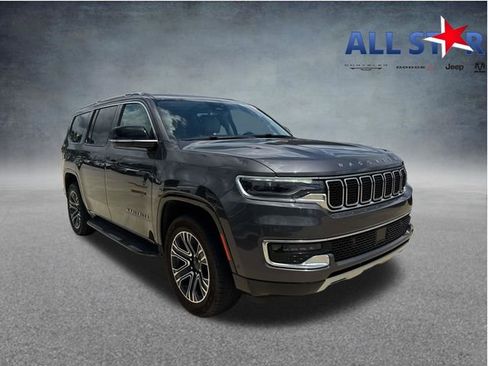 Used 2024 Jeep Wagoneer Series II w/ Flexible Seating Group RWD image 1