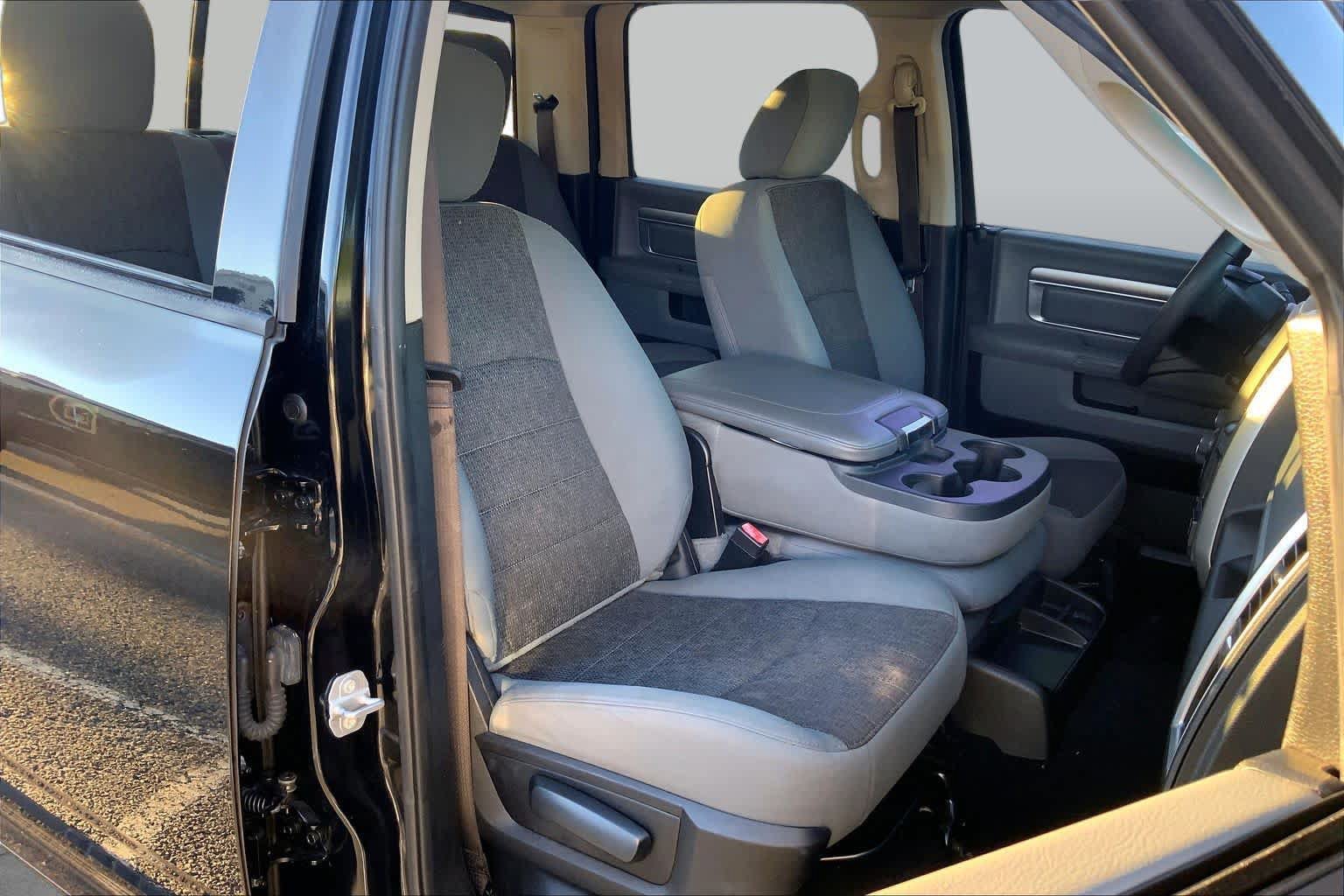 Used 2019 RAM 1500 Warlock w/ Electronics Group RWD image 8