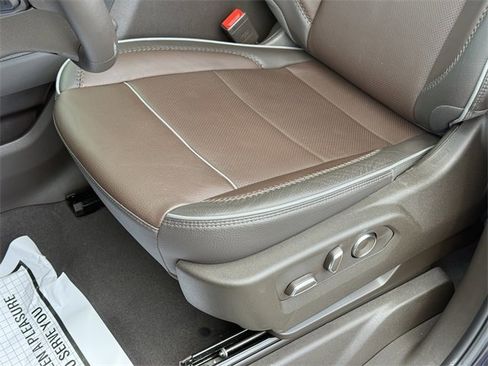 Used 2025 GMC Sierra 1500 Denali image 18