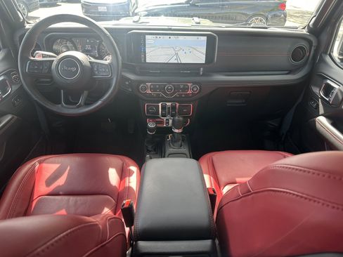 Used 2024 Jeep Wrangler Unlimited Rubicon 392 image 17