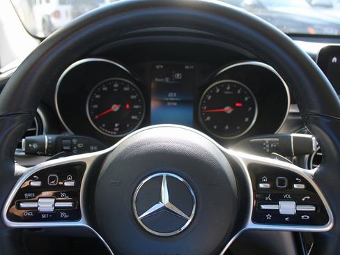 Certified 2020 Mercedes-Benz GLC 300 image 28