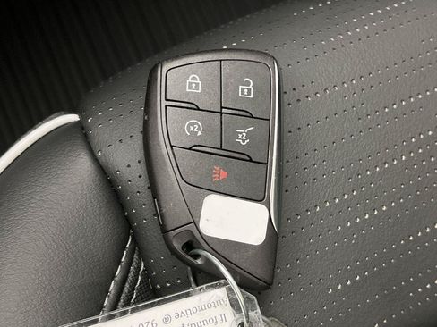 Used 2026 Buick Enclave Sport Touring w/ Power Package AWD/4WD image 31