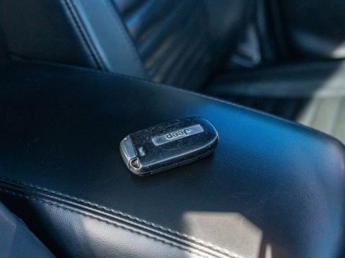 Used 2020 Jeep Grand Cherokee Limited X image 39