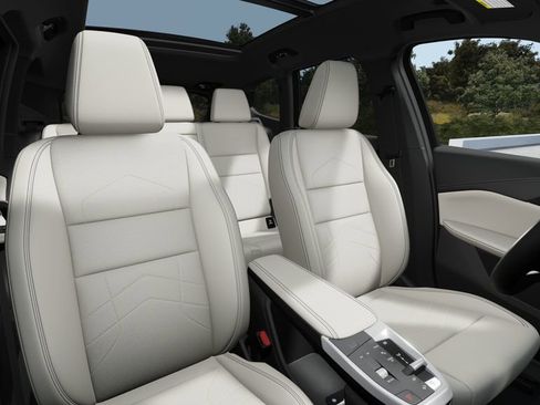 New 2026 BMW X1 xDrive28i AWD/4WD image 11