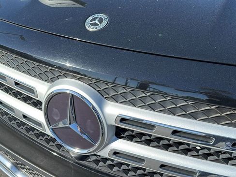 Used 2021 Mercedes-Benz GLB 250 image 9