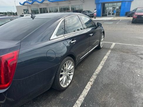 Used 2013 Cadillac XTS Platinum FWD image 2