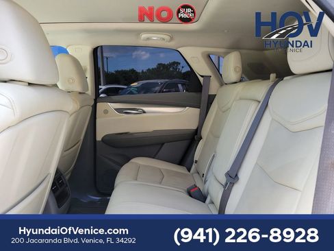 Used 2019 Cadillac XT5 Luxury FWD image 15