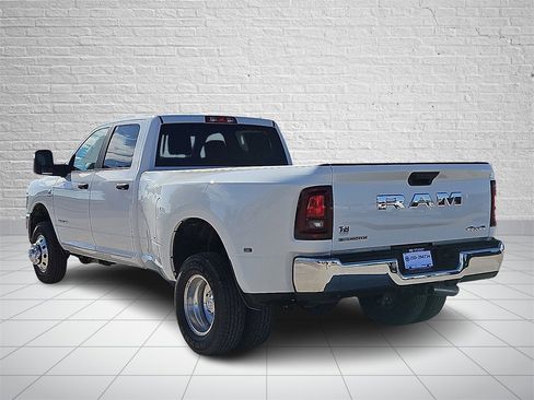 New 2025 RAM 3500 Big Horn image 3