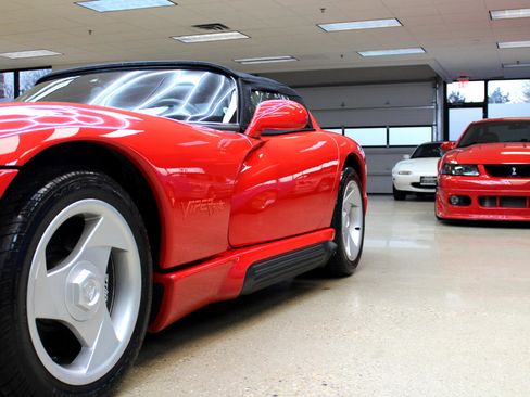 Used 1995 Dodge Viper RT/10 image 16