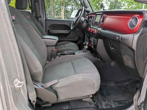 Used 2021 Jeep Gladiator Rubicon AWD/4WD image 26