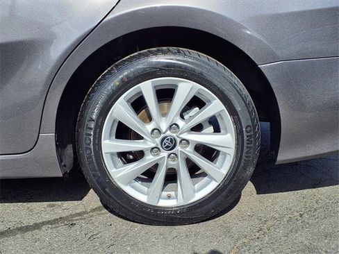 Used 2024 Toyota Camry LE image 7