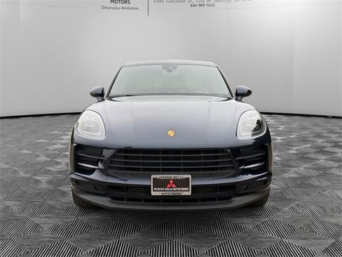 Used 2021 Porsche Macan image 2