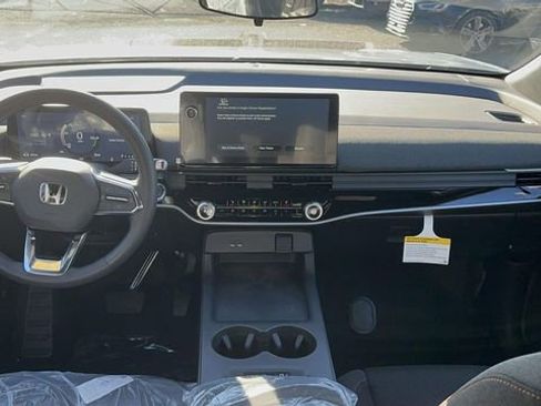 New 2026 Honda Prologue EX image 12