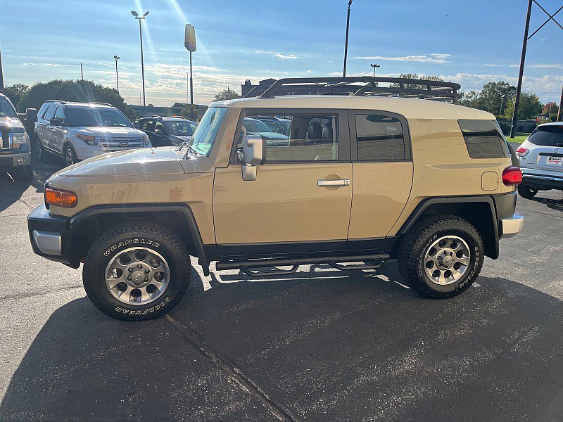 Used 2011 Toyota FJ Cruiser 4WD w/ Convenience Pkg image 5