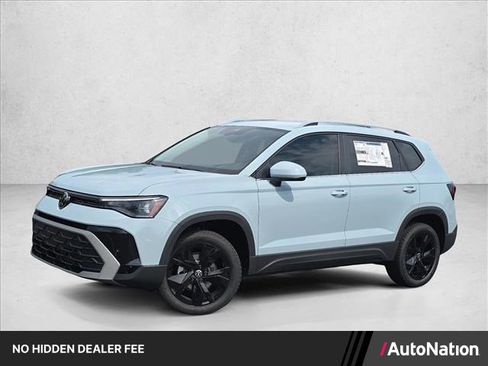 New 2026 Volkswagen Taos SE FWD image 1
