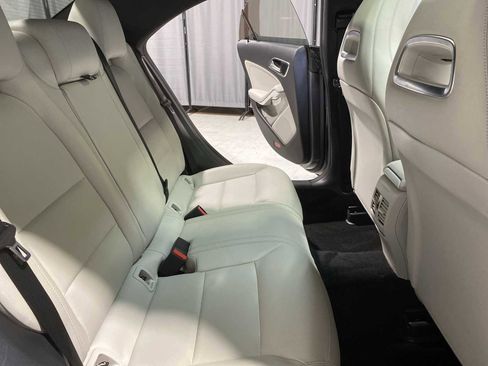 Used 2014 Mercedes-Benz CLA 250 CLA 250 image 13