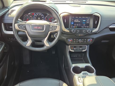 Certified 2024 GMC Terrain Denali w/ Denali Premium Package AWD/4WD image 11