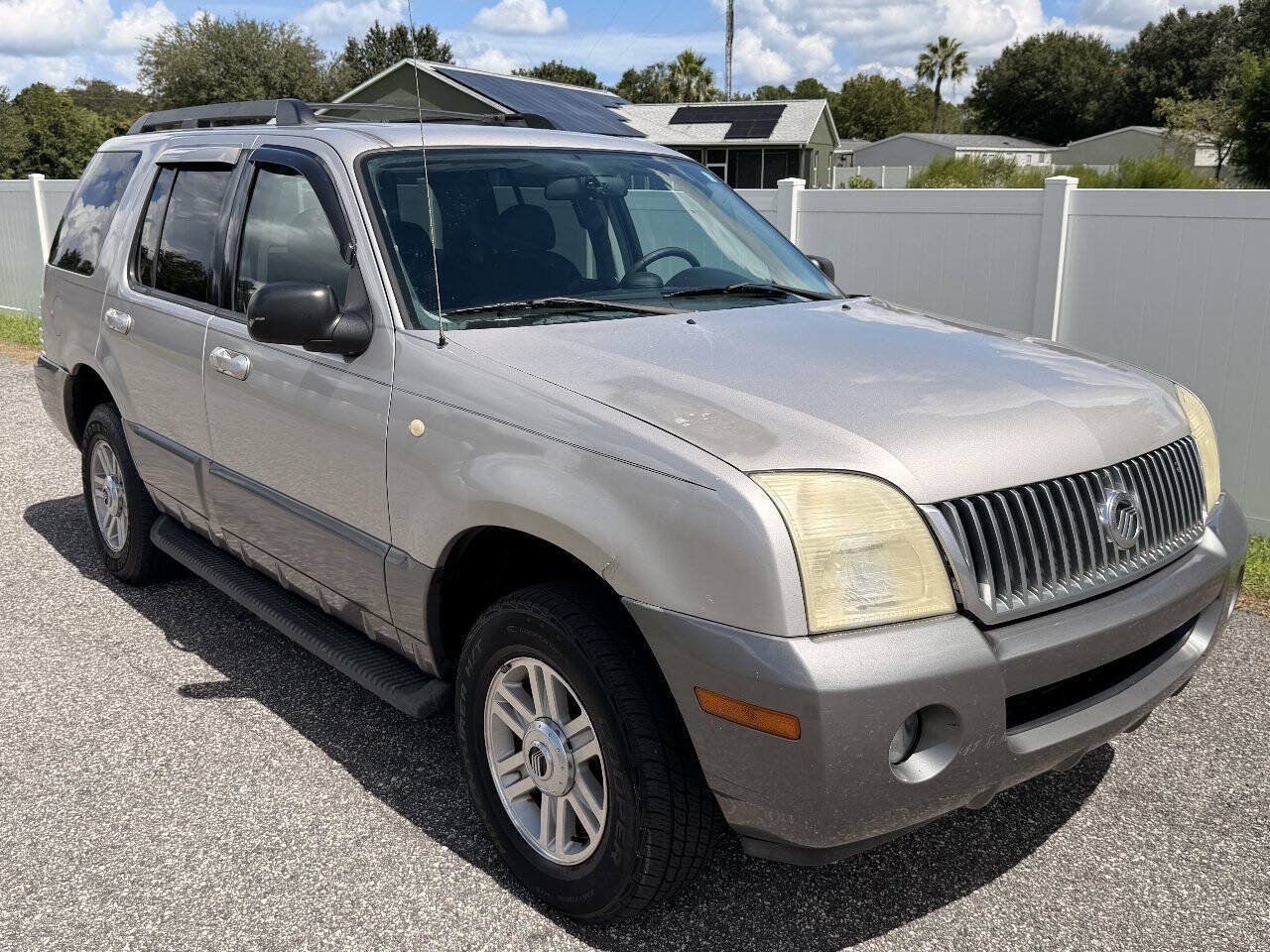 Used 2005 Mercury Mountaineer Luxury AWD/4WD image 3