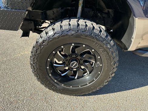 Used 2004 Ford F250 Lariat image 10