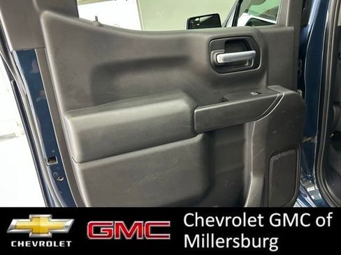 Used 2019 Chevrolet Silverado 1500 Custom Trail Boss w/ Custom Convenience Package AWD/4WD image 22