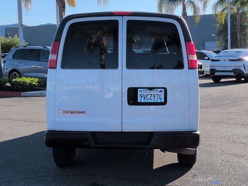 Used 2017 Chevrolet Express 2500 LS image 9