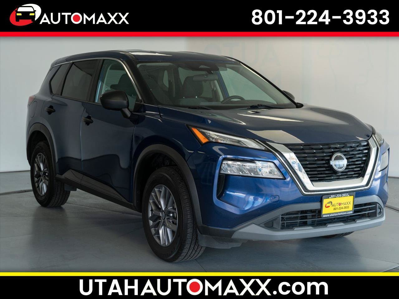 Used 2022 Nissan Rogue S AWD/4WD image 1