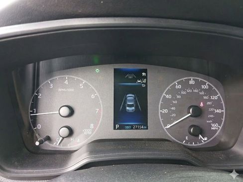 Used 2023 Toyota Corolla SE FWD image 6
