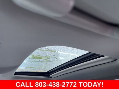 Used 2019 Toyota Highlander XLE FWD image 10