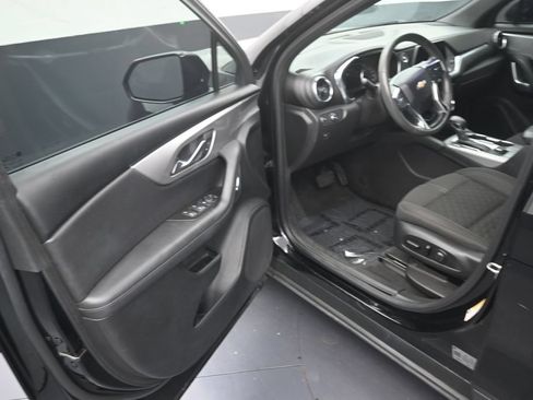 Used 2021 Chevrolet Blazer LT FWD image 10