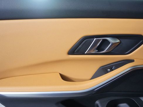 Certified 2025 BMW 330i Sedan image 14