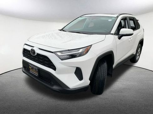 New 2025 Toyota RAV4 XLE image 6