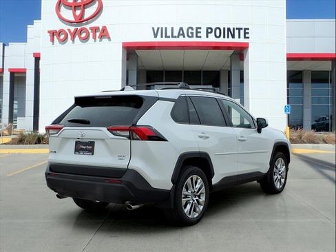 New 2025 Toyota RAV4 XLE Premium image 7